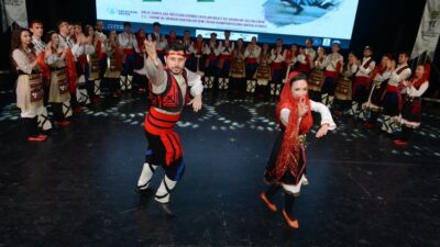 Bursa’da halk danslarında muhteşem final