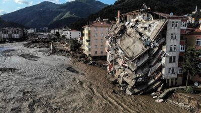 Batı Karadeniz’deki sel felaketi: Can kaybı 38’e yükseldi…