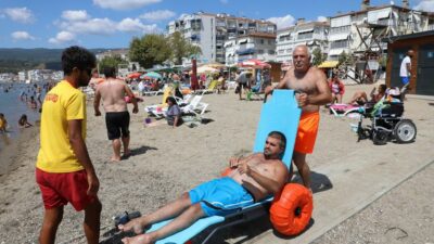 Bursa’da engelsiz plaj hizmete açıldı