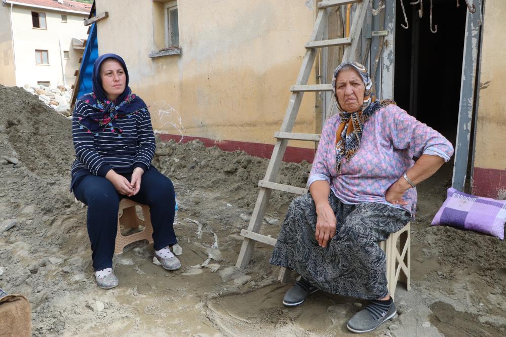 Sel sularının yıktığı köydeki vatandaşlar dehşet anlarını anlattı