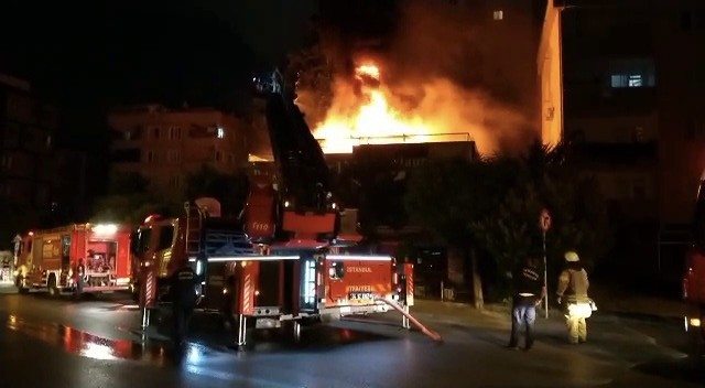 İstanbul’da korkutan restoran yangını