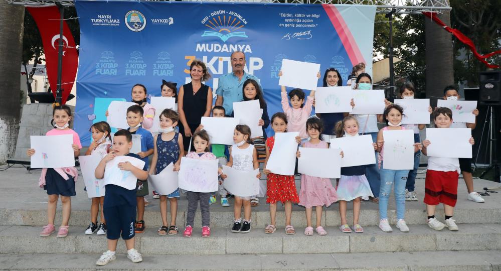 Mudanya 3. Kitap Fuarı’nda sahne çocukların