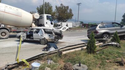 Bursa’da korkunç kaza! Sürücü araçtan fırladı