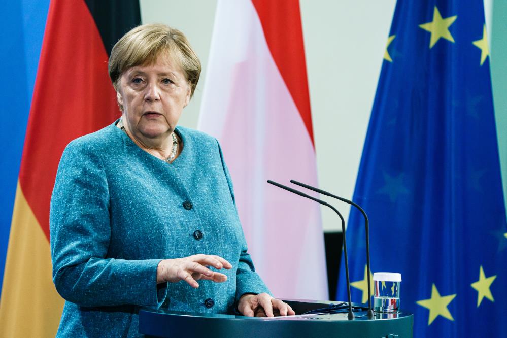 Merkel: Afganistan’dan tahliye hakkına sahip 10 bin ila 40 bin Afgan bulunuyor