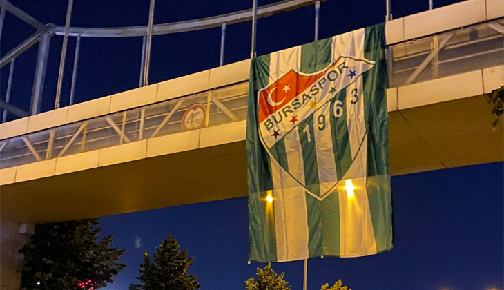 Bursa, Bursaspor bayraklarıyla donatıldı