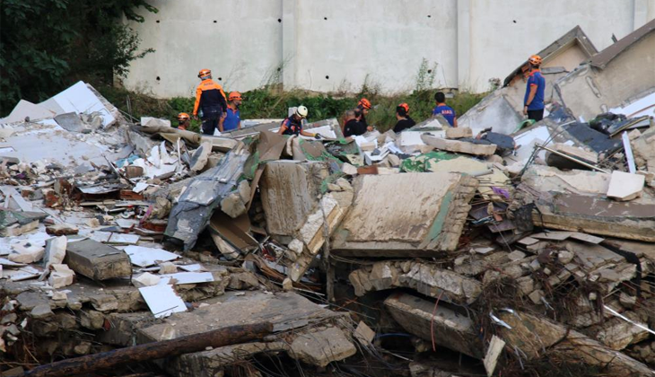 Bozkurt’ta selde çöken binanın müteahhidi tutuklandı