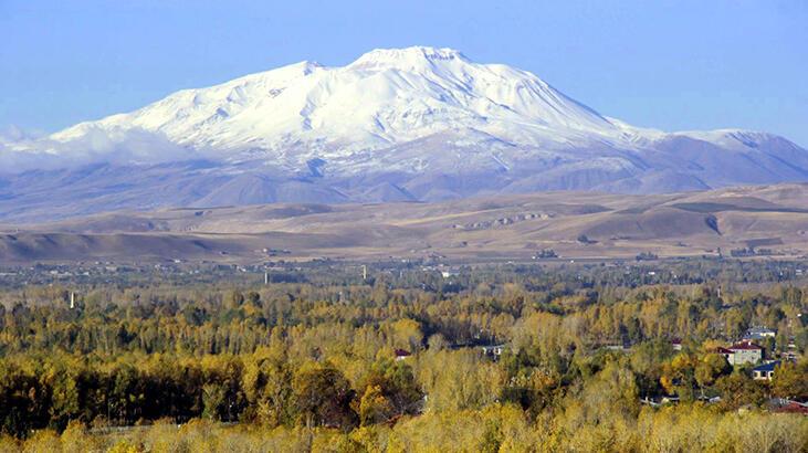 Süphan Dağı’nda yürüyüşe çıkan turist kayboldu