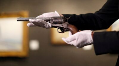 Billy the Kid’i öldüren tabanca rekor fiyata satıldı