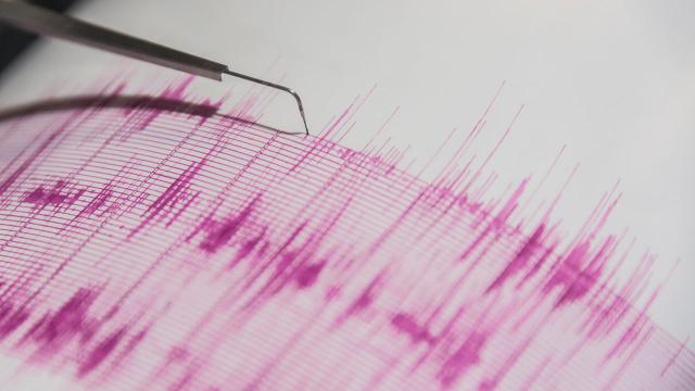 Aydın Kuşadası’nda korkutan deprem