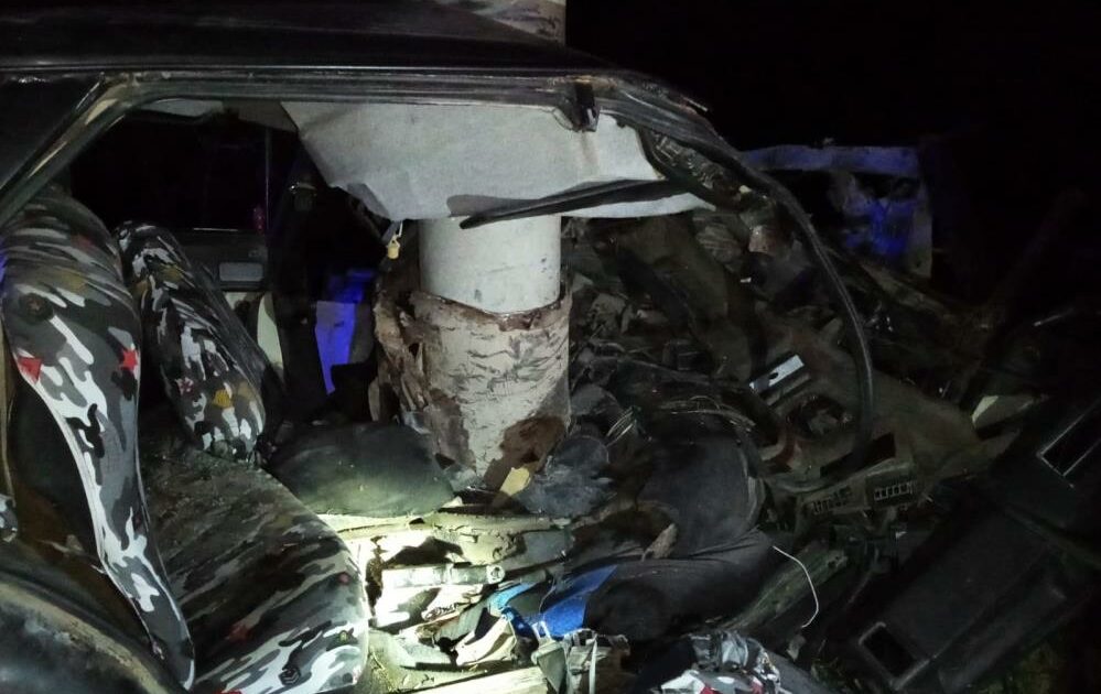 Bursa’da feci kaza! Direğe çarpan araç paramparça oldu: 1 ölü