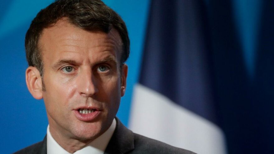 Macron: Türkiye ve Rusya paralı askerlerini Libya’dan geri çekmeli