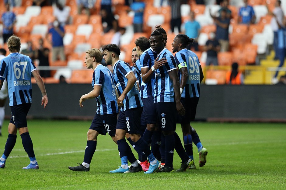 Adana Demirspor galibiyetle tanıştı