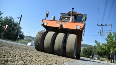 Orhangazi’de Yeniköy yolunda asfalt çalışması başladı