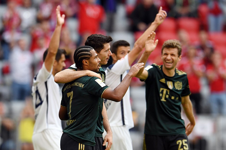 Bayern Münih gol oldu yağdı