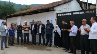 Bursa’da selde evi yıkılan Fatma Teyze yeni evine kavuştu