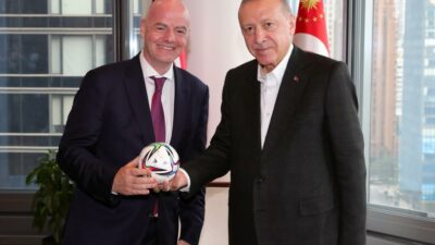 Cumhurbaşanı Erdoğan, FIFA Başkanı Infantino’yu kabul etti