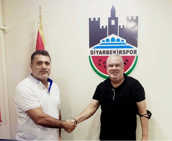 Diyarbekirspor Levent Eriş’e emanet