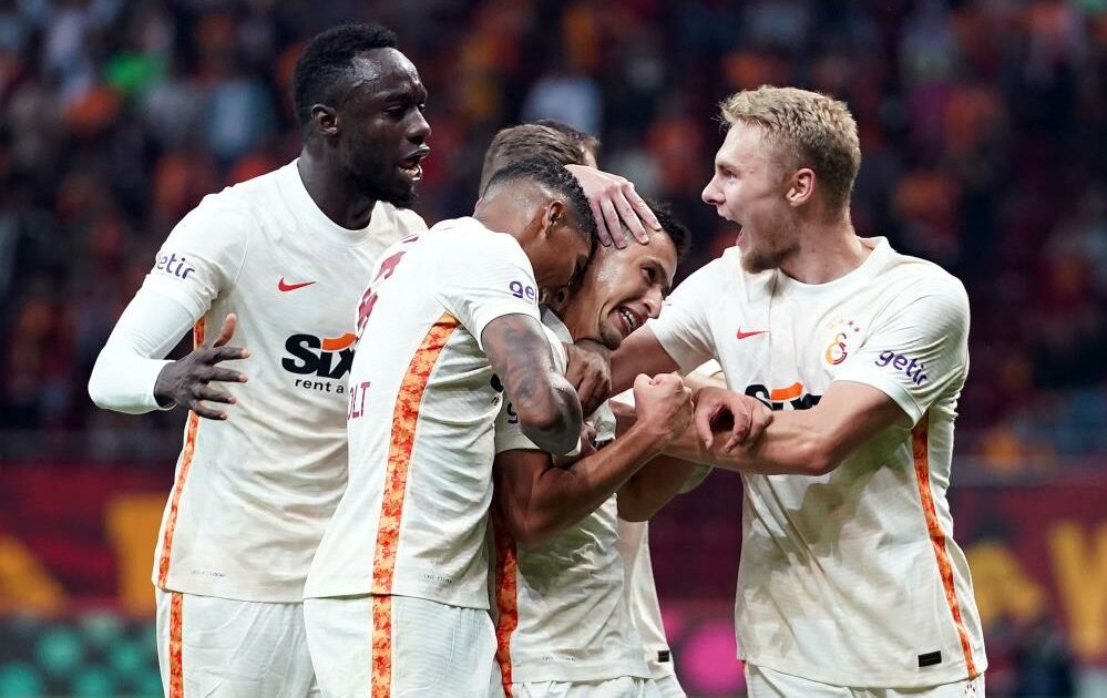Galatasaray ligde 4 maç sonra kazandı