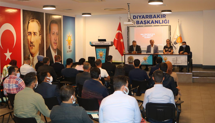AK Parti Diyarbakır’da yerel yönetimler masaya yatırıldı
