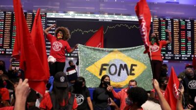 Brezilya’da ekonomik eşitsizliği protesto eden halk borsayı bastı