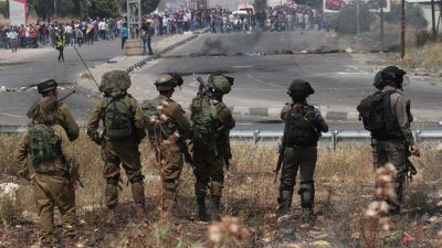 İsrail askerleri, Nablus’ta 30 Filistinliyi yaraladı