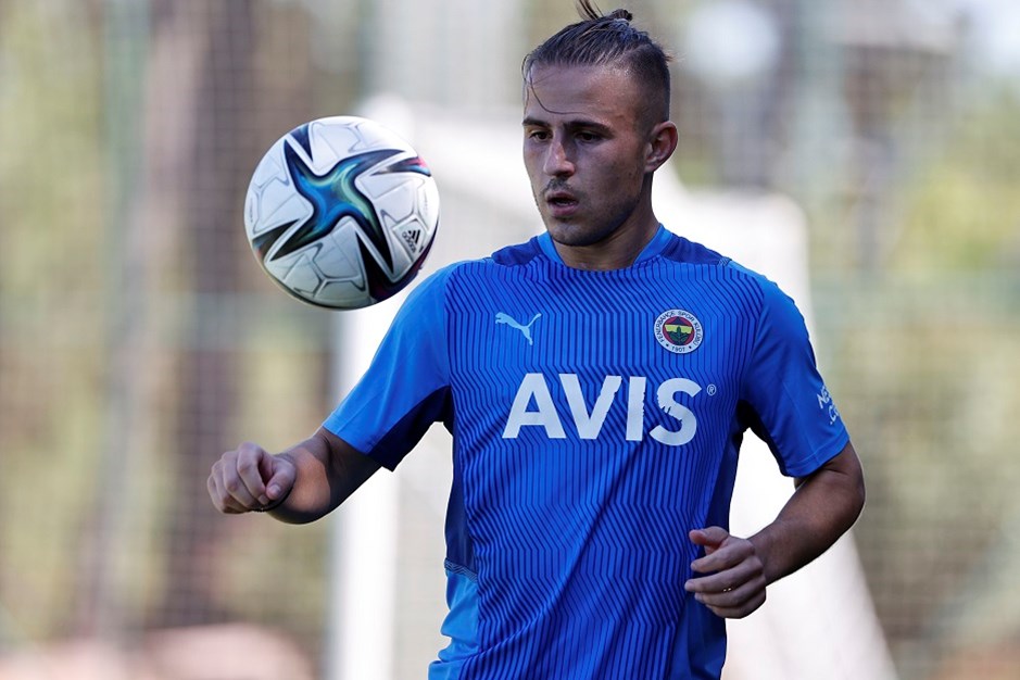 Dimitrios Pelkas dönüyor