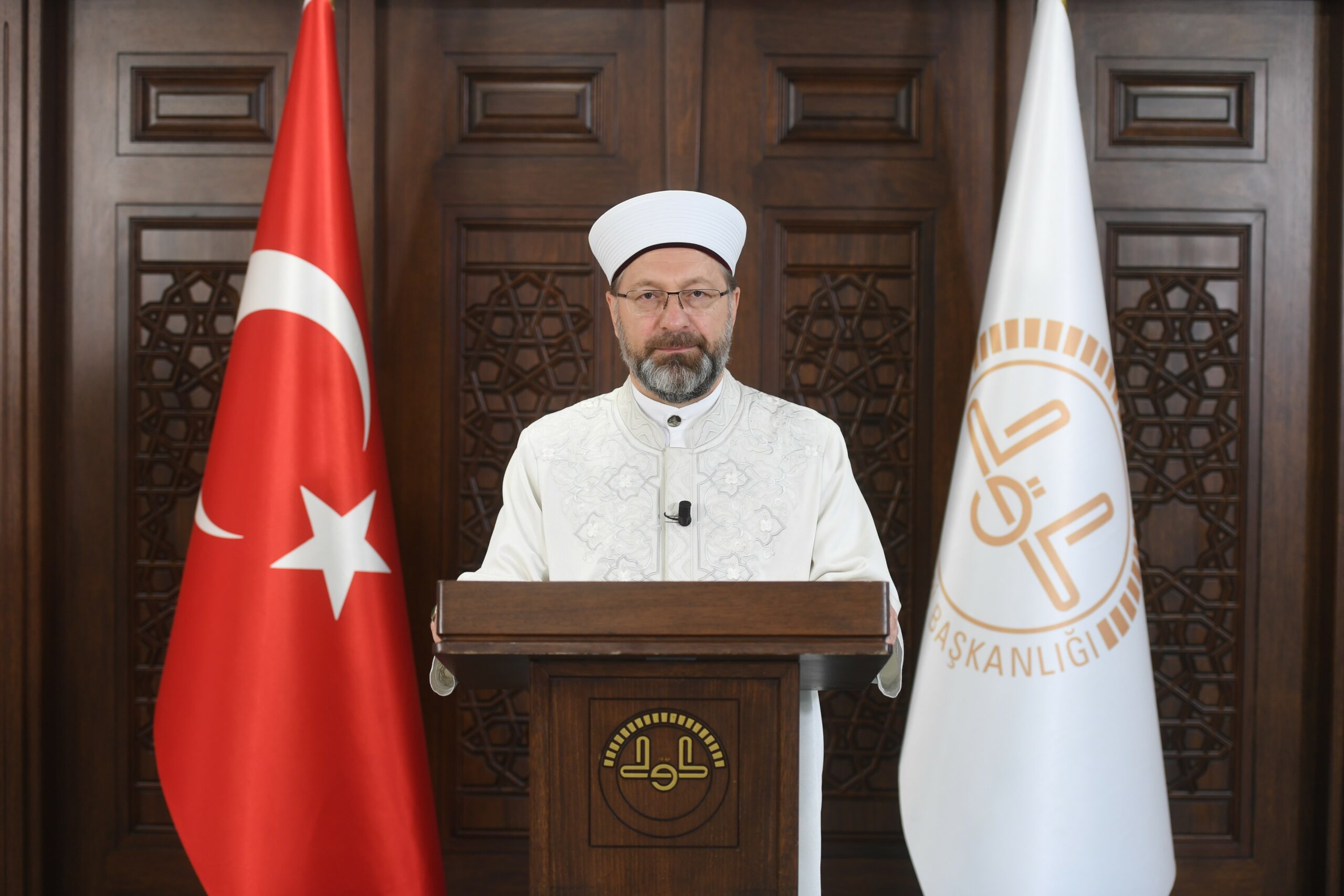 Diyanet İşleri Başkanlığı’na Ali Erbaş yeniden atandı