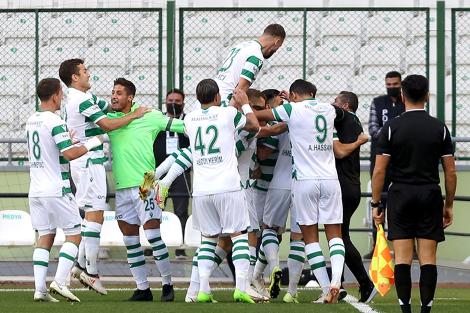 Konyaspor ilk yarıda fişi çekti