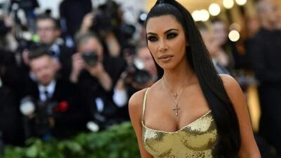 Kim Kardashian’ın fotoğrafı tarihi eser kaçakçılığını ortaya çıkardı