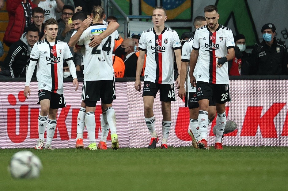 Beşiktaş, Şampiyonlar Ligi’nde ilk galibiyetini arıyor