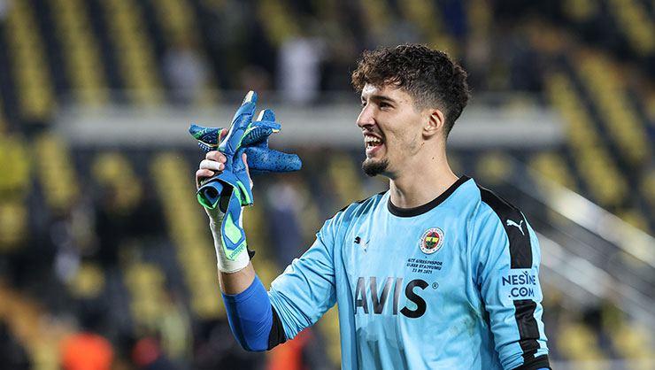 Ajax’ın hedefi Altay Bayındır