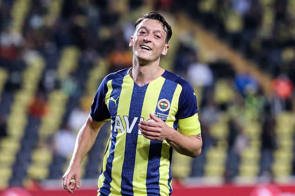 Mesut Özil’in menajeri son noktayı koydu