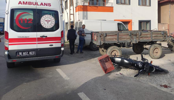 Bursa’da traktör ile motosiklet çarpıştı: 1 ağır yaralı