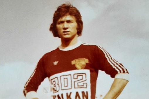 Göztepe’nin eski futbolcusu koronaya yenildi