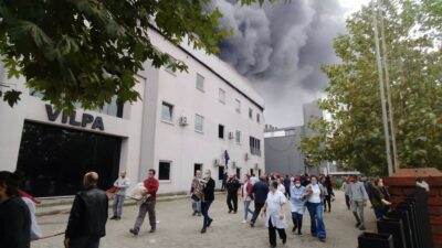 Bursa’da büyük yangın! Olay yerinden fotoğraflar…
