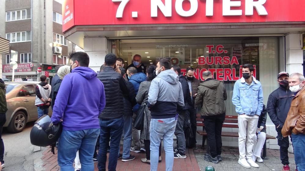 Bursa’da vatandaşlardan noter isyanı!