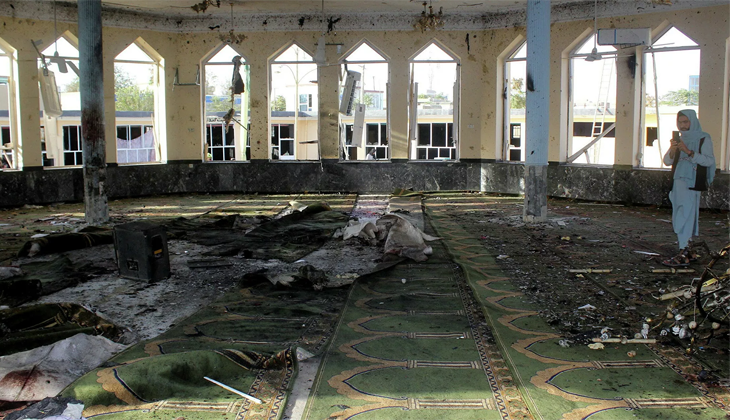 Afganistan’da camiye yönelik bombalı saldırıyı DEAŞ üstlendi