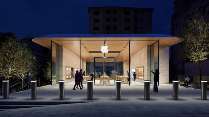 Tim Cook’tan İstanbul paylaşımı, Elon Musk’tan ‘Apple bez’ göndermesi