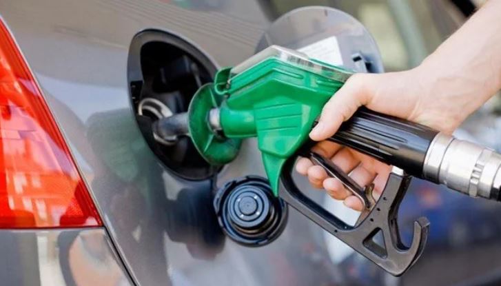 Benzine yine zam geliyor