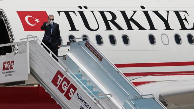 Cumhurbaşkanı Erdoğan, Türkiye’ye döndü
