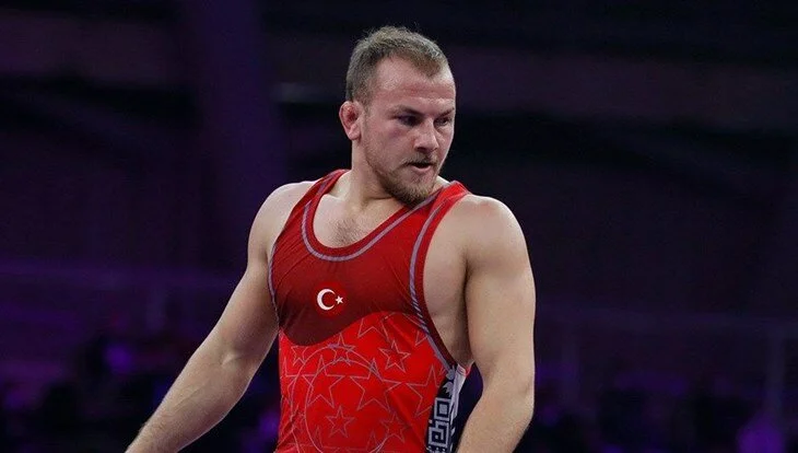 Milli güreşçi Fazlı Eryılmaz, dünya üçüncüsü oldu