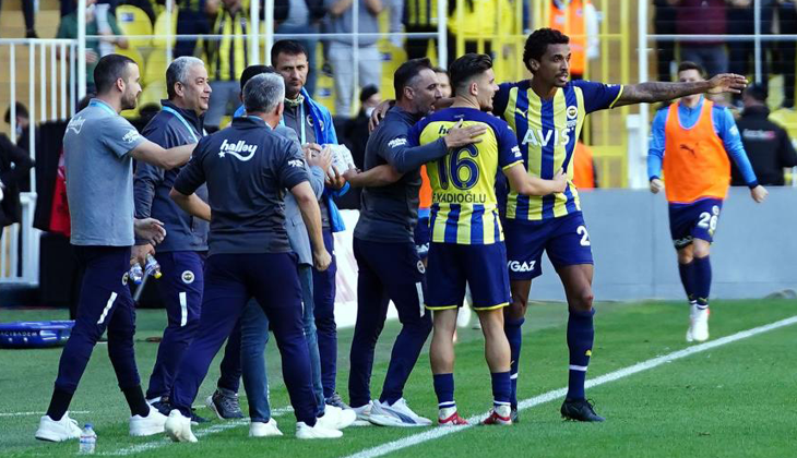 Fenerbahçe zirveyi bırakmadı