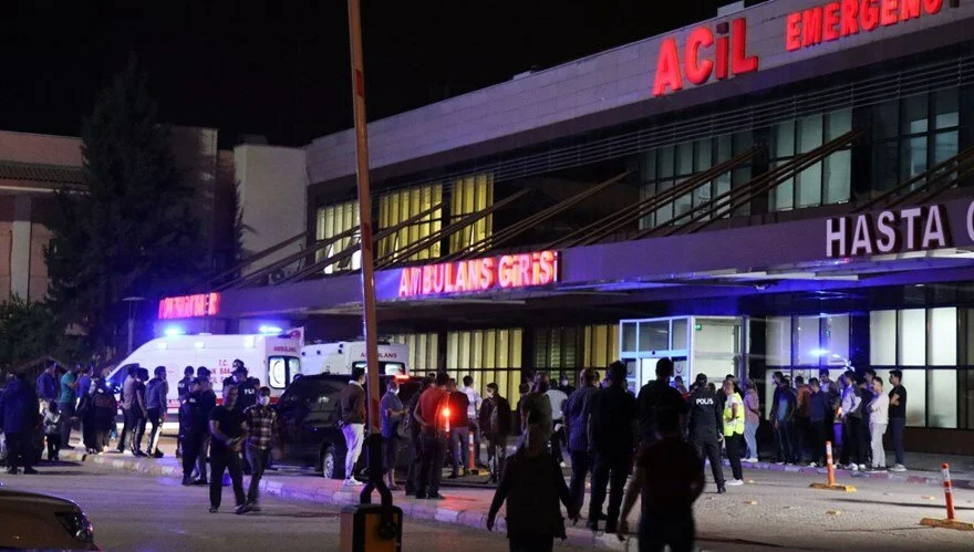 Fırat Kalkanı bölgesinde zırhlı araca saldırı: 2 polis şehit, 2 polis yaralı