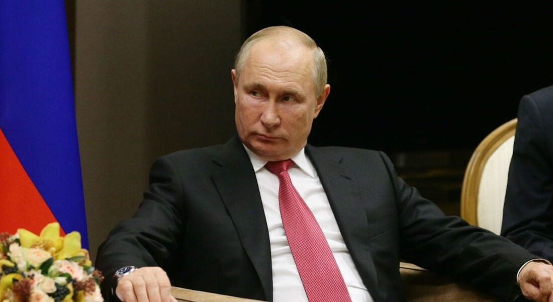Öksürdüğü fark edilen Putin: Her şey yolunda
