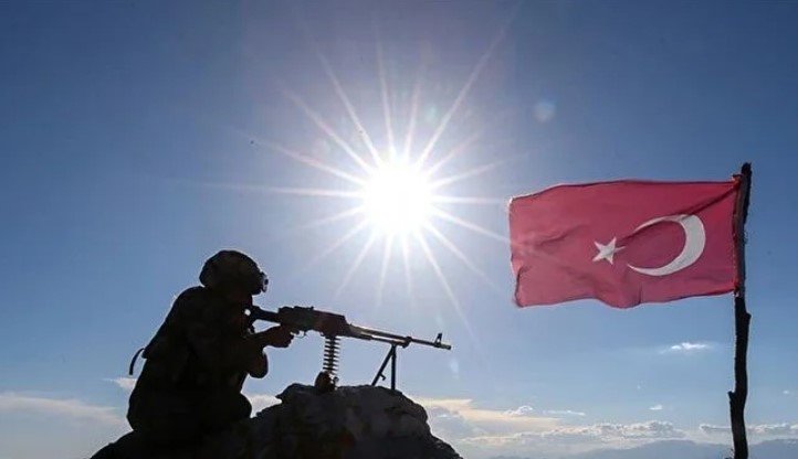 Pençe-Yıldırım’da 3 terörist etkisiz hale getirildi Pençe-Yıldırım’da 3 terörist etkisiz hale getirildi