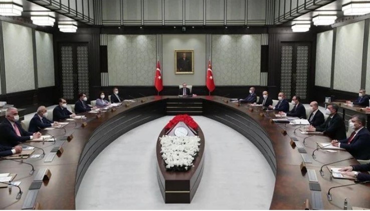 Kabine yarın toplanıyor… Gündemde korona ve büyükelçiler var!