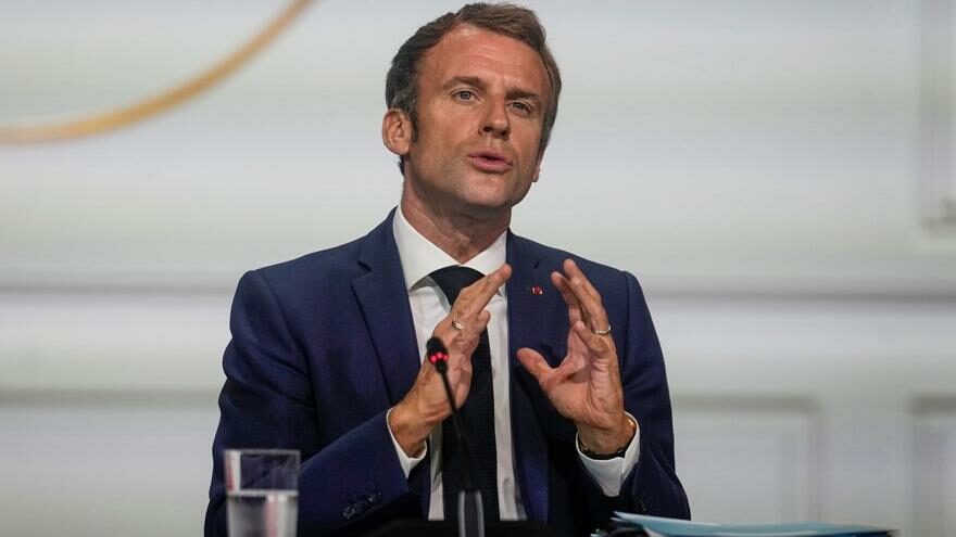 Macron’dan balıkçılık krizinde İngiltere’ye tepki: Sinirlerimizle oynuyor