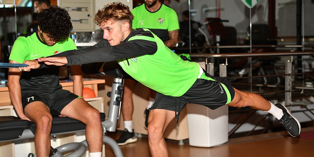 Bursaspor kamp için yola çıktı