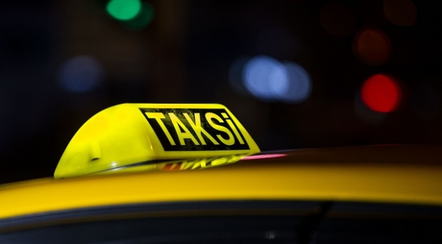 Taksilerde yeni dönem: BiTaksi ile temassız ödeme…