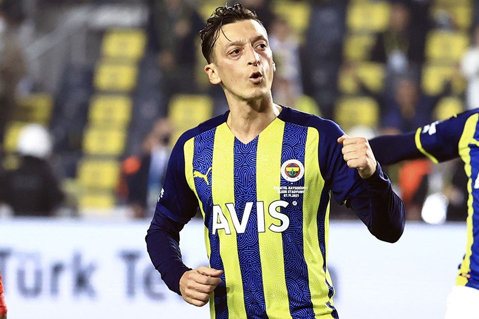 Mesut Özil kripto parasının ismini duyurdu